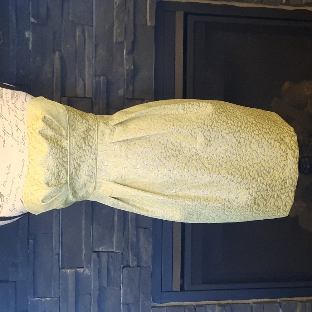 BCBG Max Azria yellow and silver strapless short cocktail dress size 2